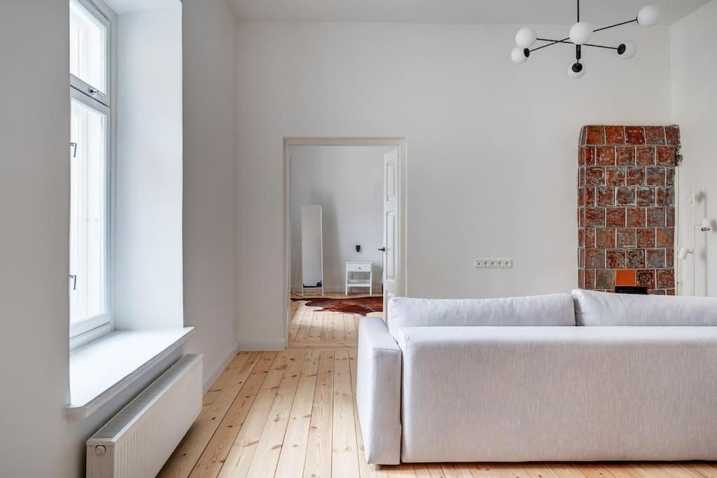 Spacious 2-Bedroom Flat In Old Town By Urban Rent Βίλνιους Εξωτερικό φωτογραφία