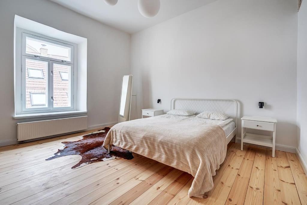 Spacious 2-Bedroom Flat In Old Town By Urban Rent Βίλνιους Εξωτερικό φωτογραφία
