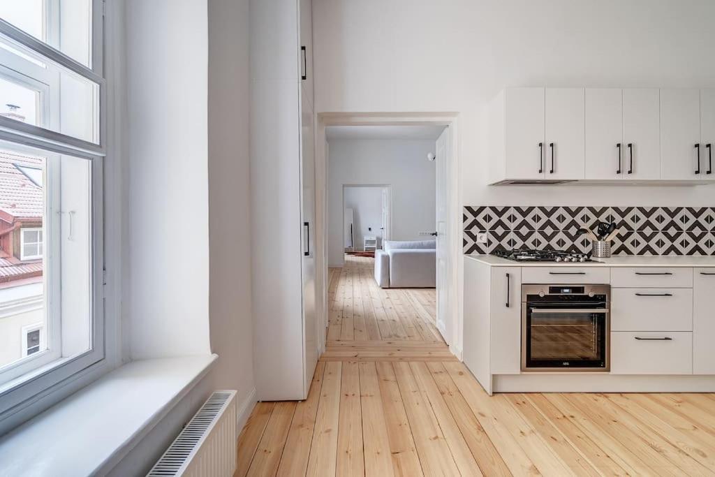 Spacious 2-Bedroom Flat In Old Town By Urban Rent Βίλνιους Εξωτερικό φωτογραφία