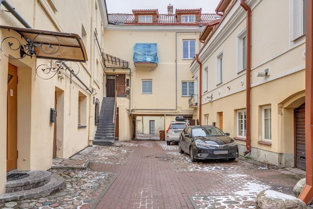 Spacious 2-Bedroom Flat In Old Town By Urban Rent Βίλνιους Εξωτερικό φωτογραφία