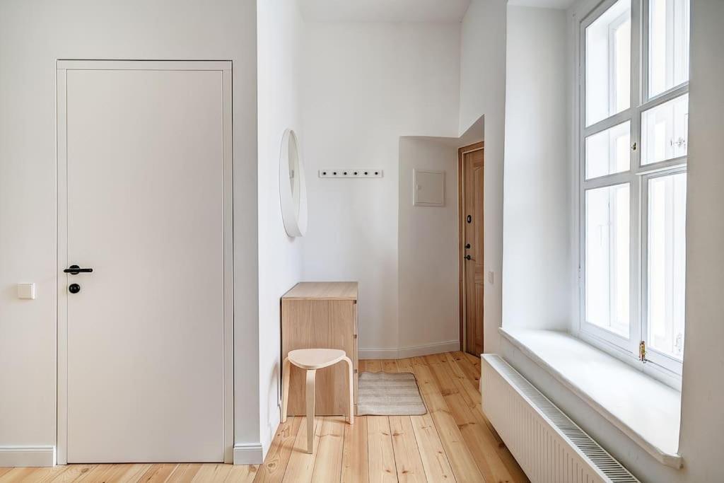 Spacious 2-Bedroom Flat In Old Town By Urban Rent Βίλνιους Εξωτερικό φωτογραφία